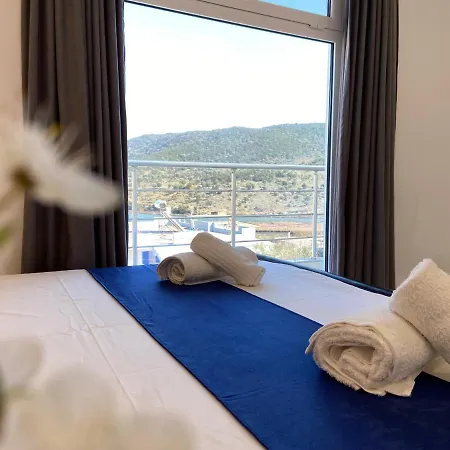 Apartment Center Ksamil